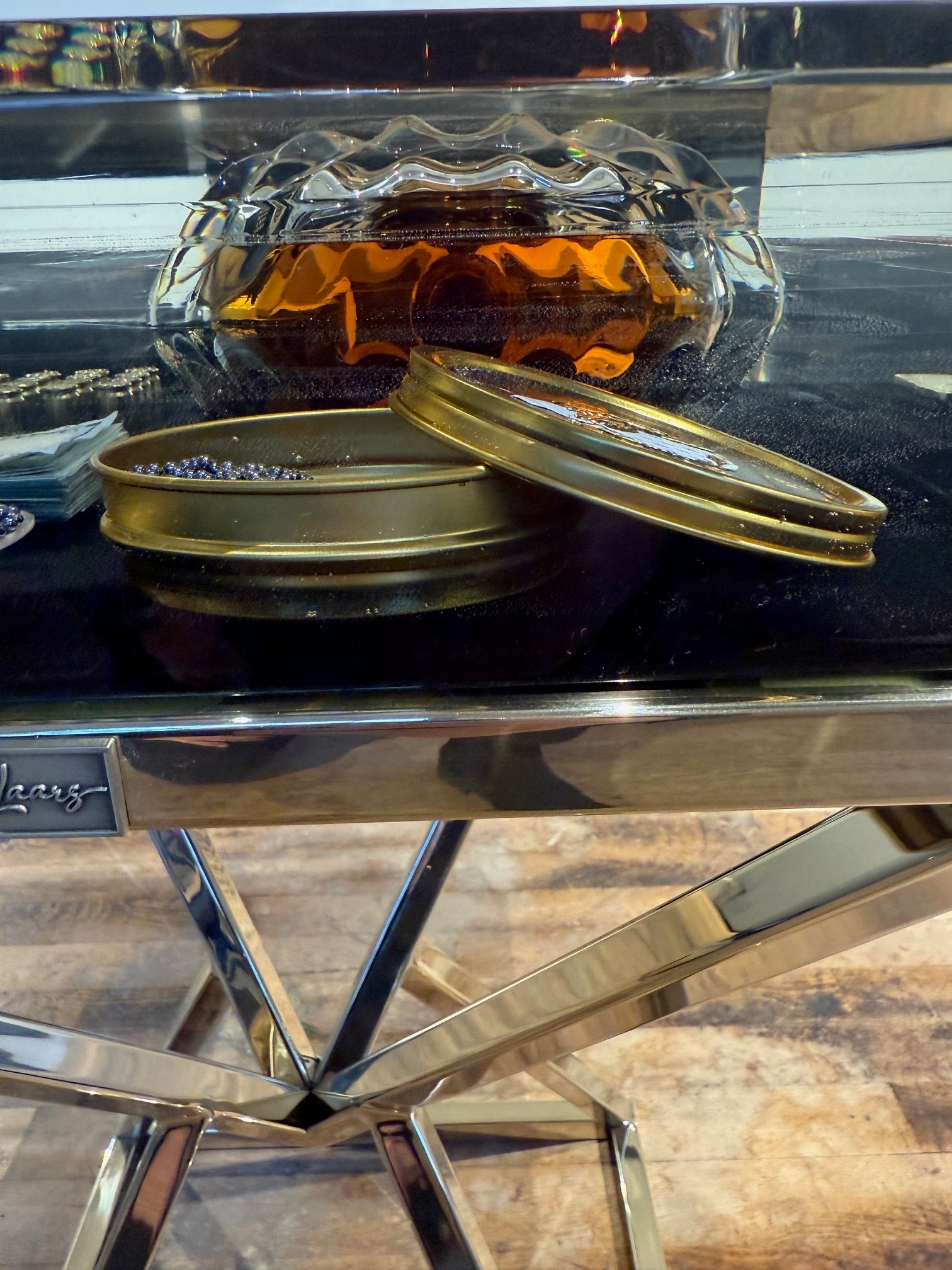 Gentlemen Table Bentley